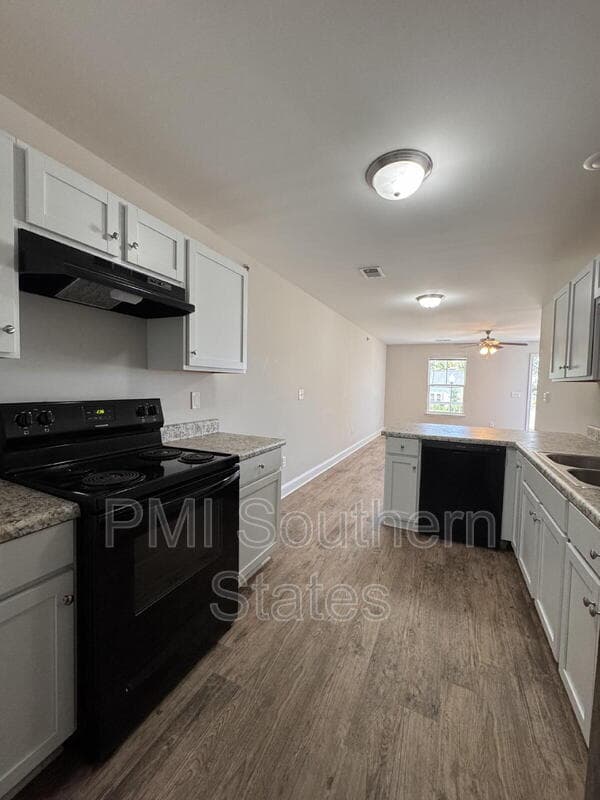 Easley Condo: 200 Walnut Hill Dr