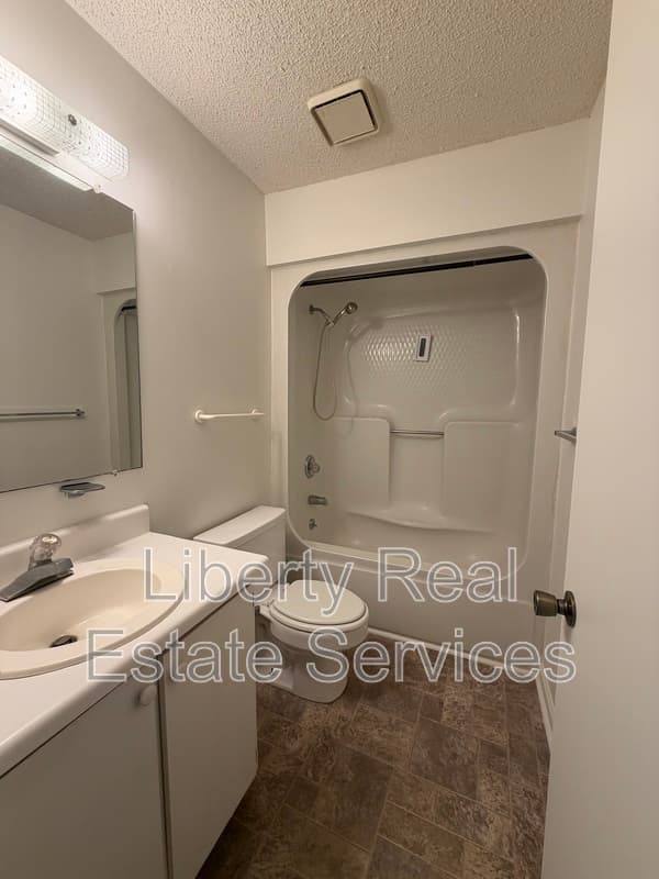 Hinesville Condo: 910 Brett Dr