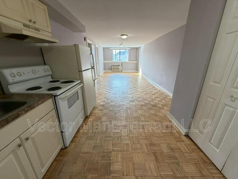 Hamden Condo: 1349 Dixwell Avenue - 18