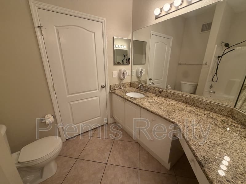 Clearwater Condo: 2747 Via Capri