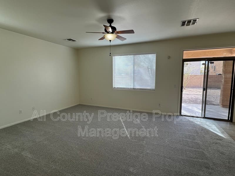 Laveen House: 6859 W Darrel Road
