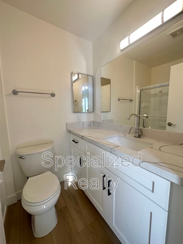 Glendale Condo: 621 N. Louise St.