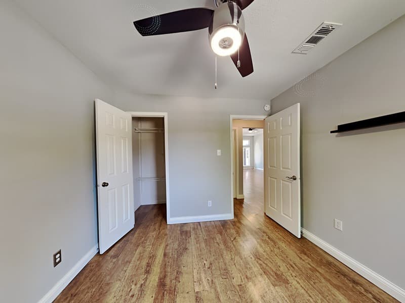 Coppell House: 250 Pinyon Ln