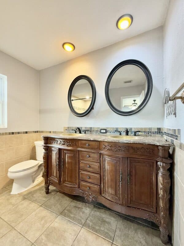 St. Petersburg House: 6943 Buhrley Terrace North