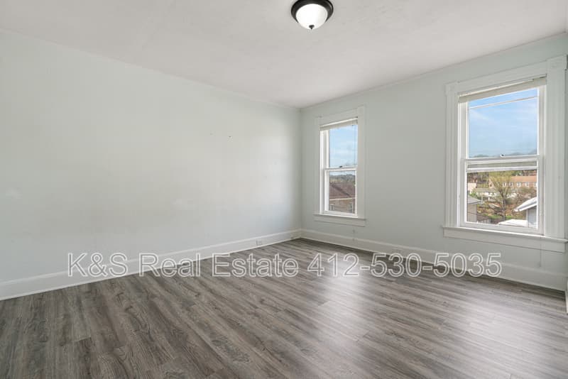 Greensburg House: 79536 Reamer Street