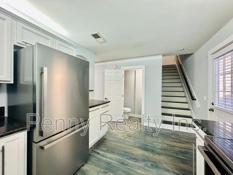 San Diego Condo: 294 Woodman St.