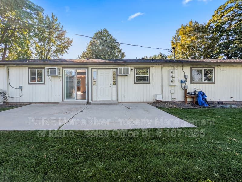 Caldwell Condo: 104 N Homedale Ave