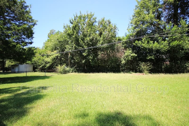 Birmingham House: 1240 Rayfield Drive