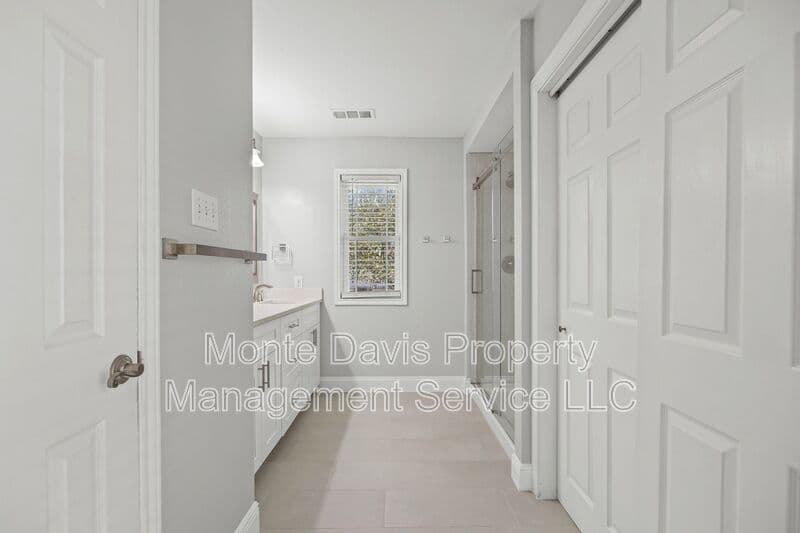 Leander House: 2502 Cynthia Court