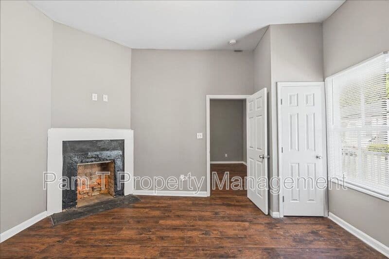 Savannah Condo: 619 Kline St