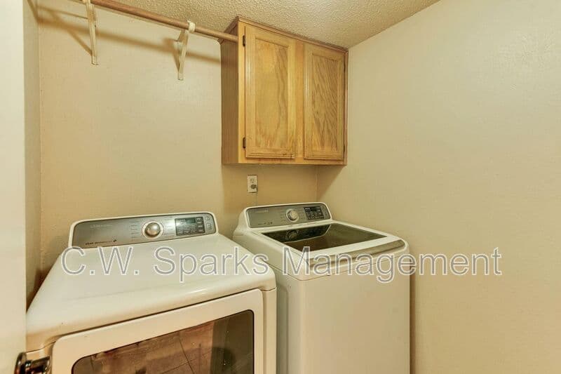 Rowlett House: 4018 Smartt Street