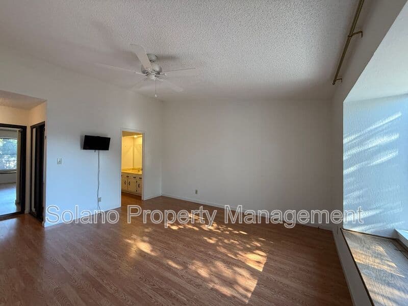 Vacaville Condo: 110 Bryce Way