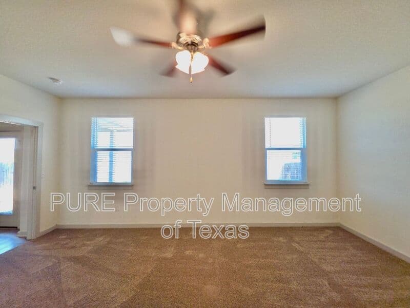 Manor House: 14301 McArthur Dr