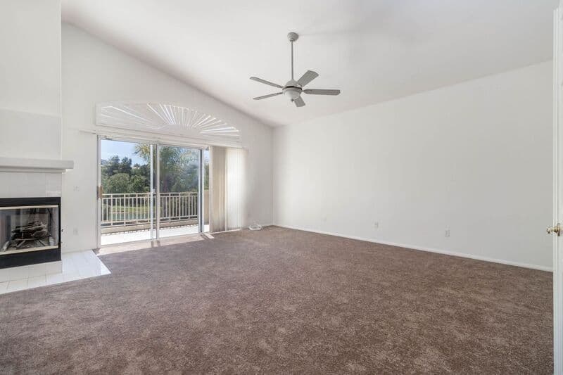 Temecula House: 32579 Valentino Way
