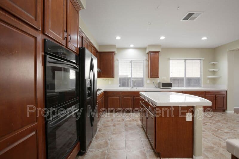 Murrieta House: 29702 Killean Ct