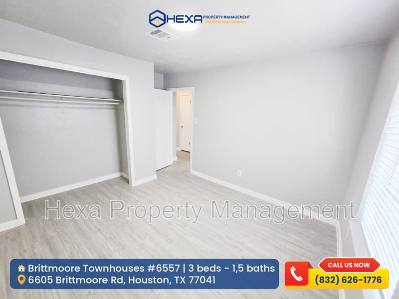Houston Townhome: 6557 Brittmoore Rd