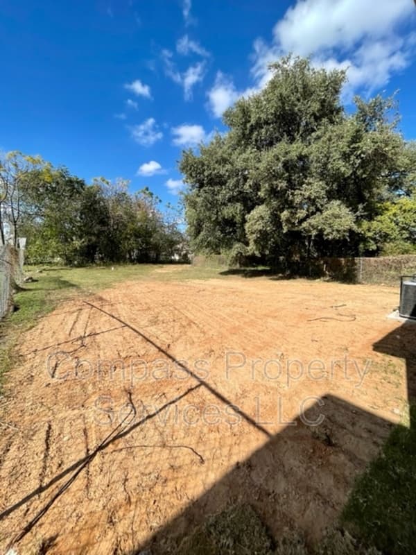 Waco Condo: 1114B Chestnut