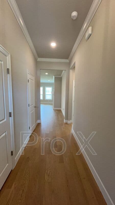 Pea Ridge House: 2408 Charles St