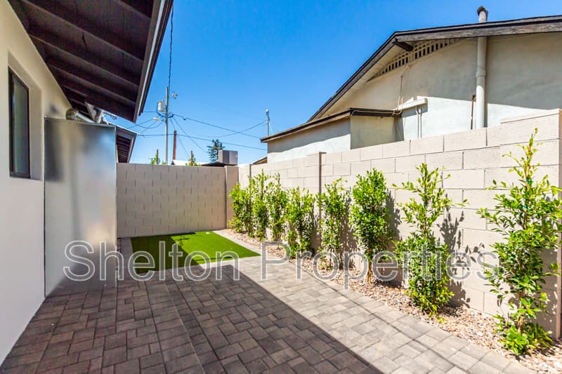 Phoenix Condo: 616 N 10th Ave Unit G