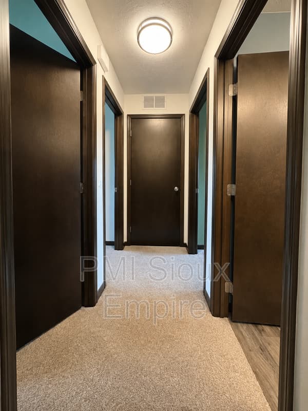 Sioux Falls Townhome: 9600 W Broek Dr