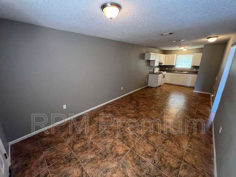 Baker Condo: 5057 Baker Blvd.