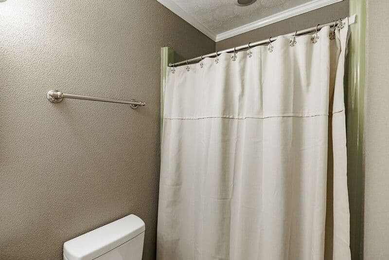 Watkinsville House: 1110 Maple Cir