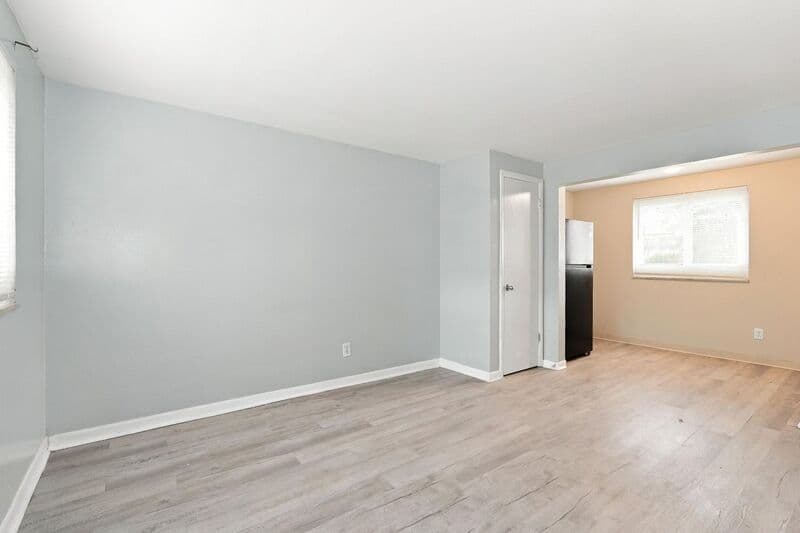 Columbus House: 139 Stevens Street