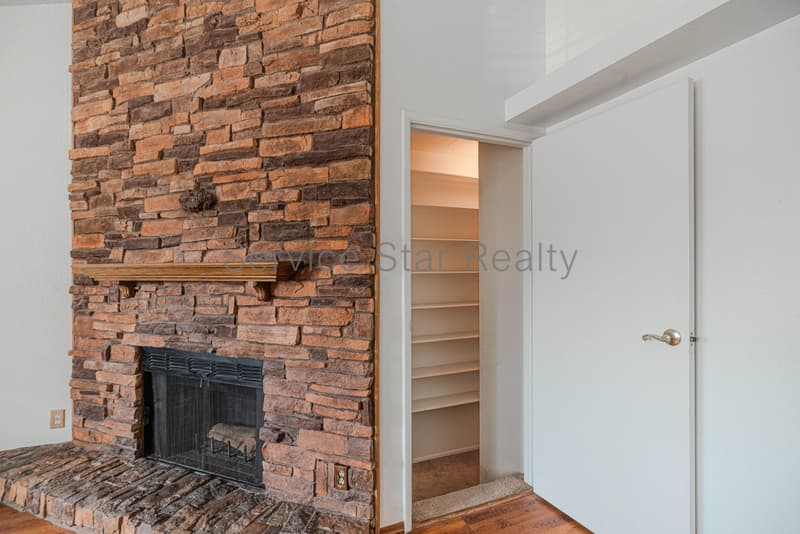 Phoenix Condo: 2020 W Union Hills Dr