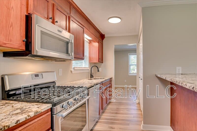 Augusta House: 2833 Glenn Hills Circle