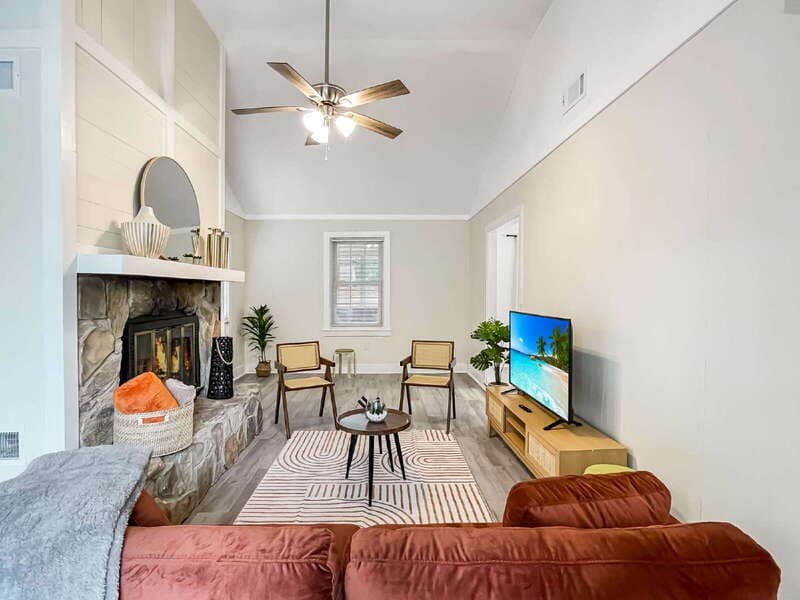 Pooler House: 1224 Crawford Way