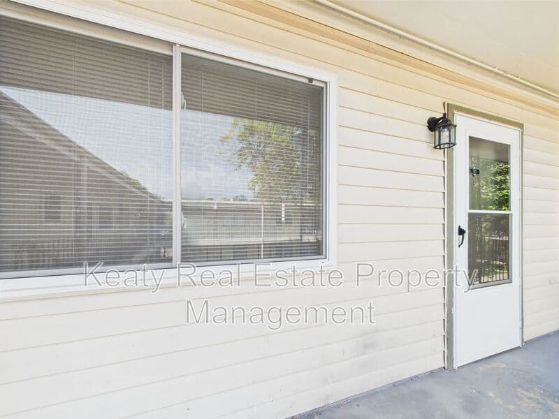 Lafayette House: 201 S College - 201 S College #212