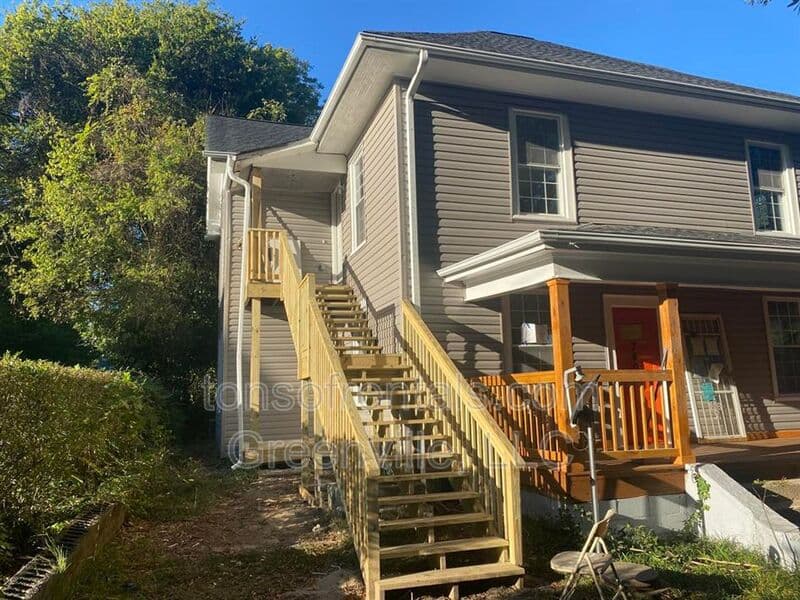 Spartanburg Condo: 740 B N Vernon Street