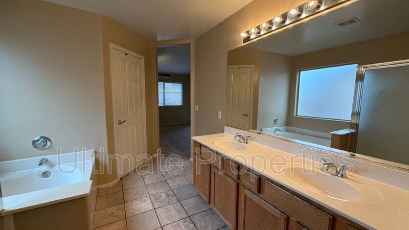 Surprise House: 13461 W Statler St