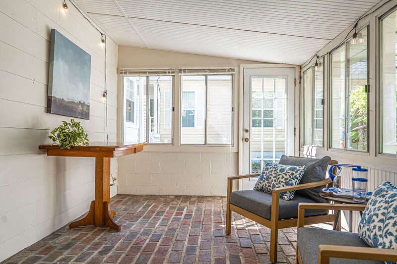 Pinebluff Condo: 435 West Baltimore Avenue
