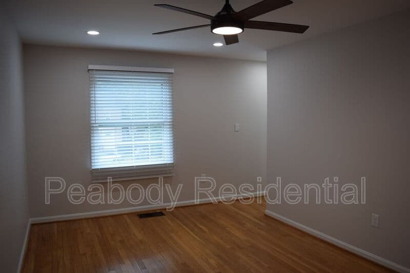 Alexandria House: 1013 N Vail St