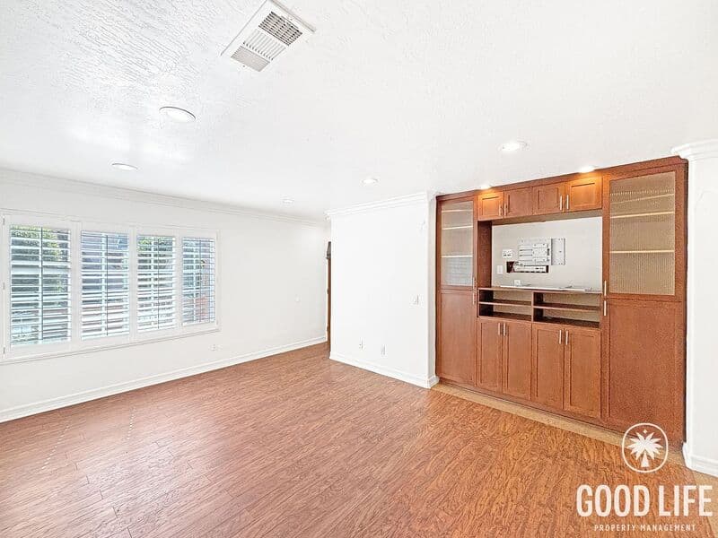 Spring Valley House: 10194 Diamond Head Ct