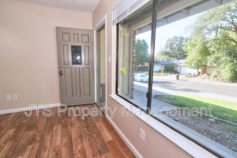 Fair Oaks Condo: 7742 Southcliff Drive