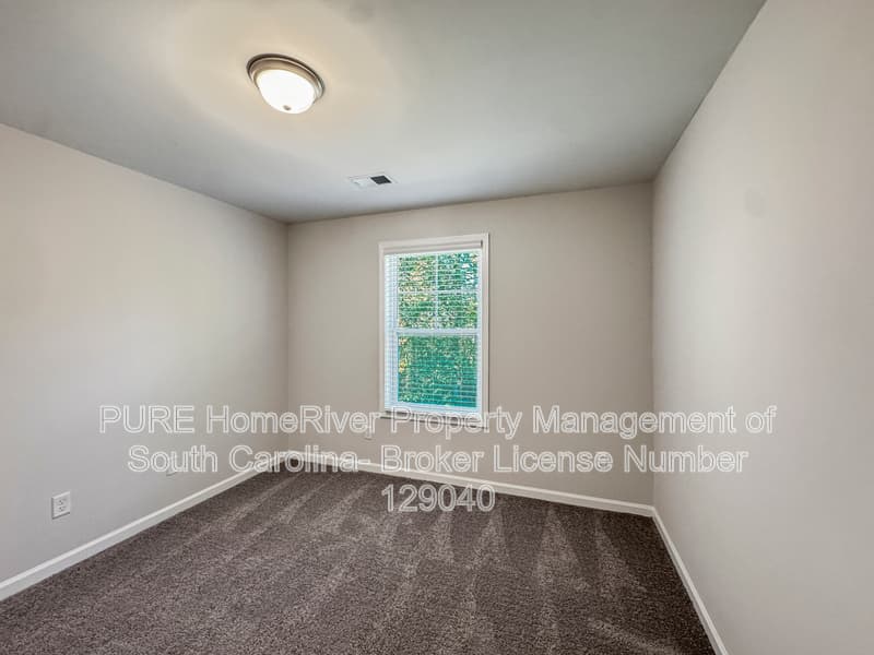 Sumter House: 351 Niblick Dr