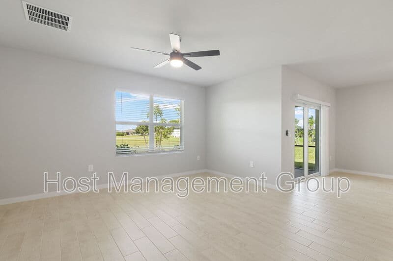 Punta Gorda House: 25214 Cadiz Drive