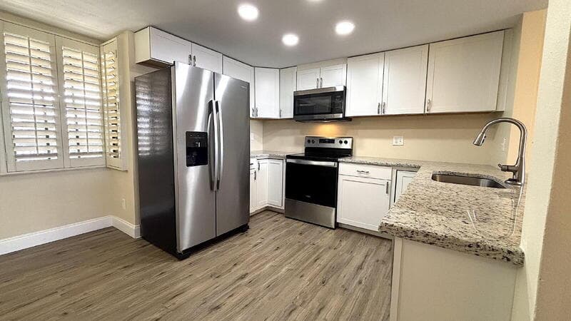 Daytona Beach Condo: 632 Marina Point Drive