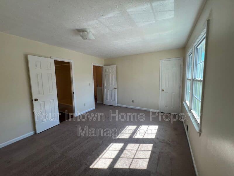 Stone Mountain House: 5291 Ridge Forest Dr.