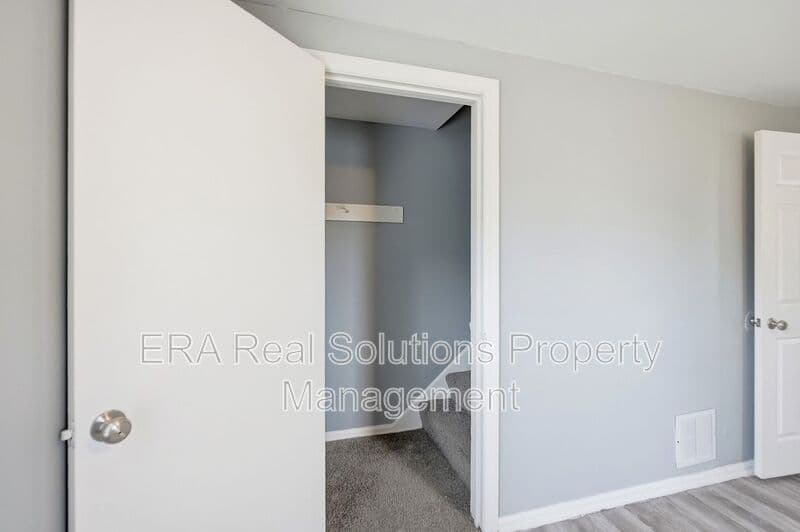 Columbus Condo: 2065 W Mound St