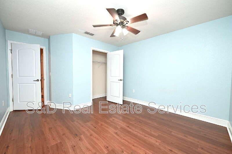 Bartow House: 1631 Taylor Landing Dr