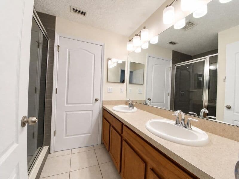 Lakeland Townhome: 4176 Shade Tree Lane