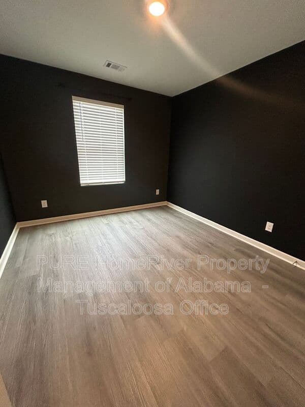 Northport House: 3509 Magnolia Hills Drive