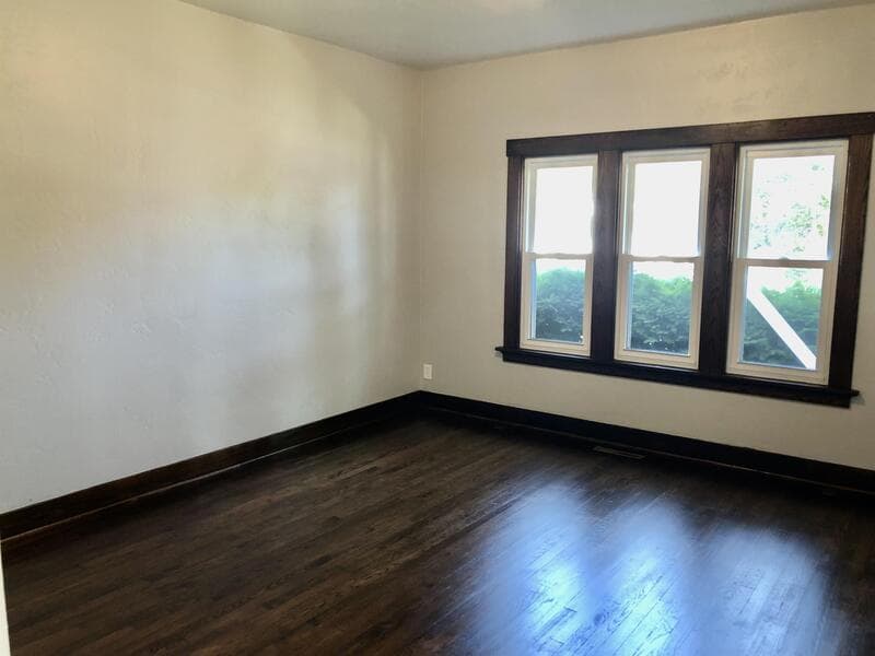 Manitowoc Condo: 722 South 22nd Street - Lower