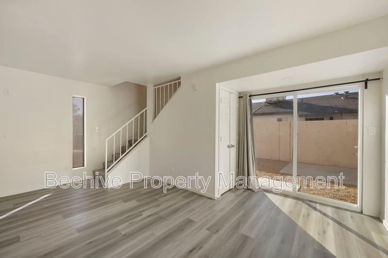 Phoenix House: 2732 E Culver St