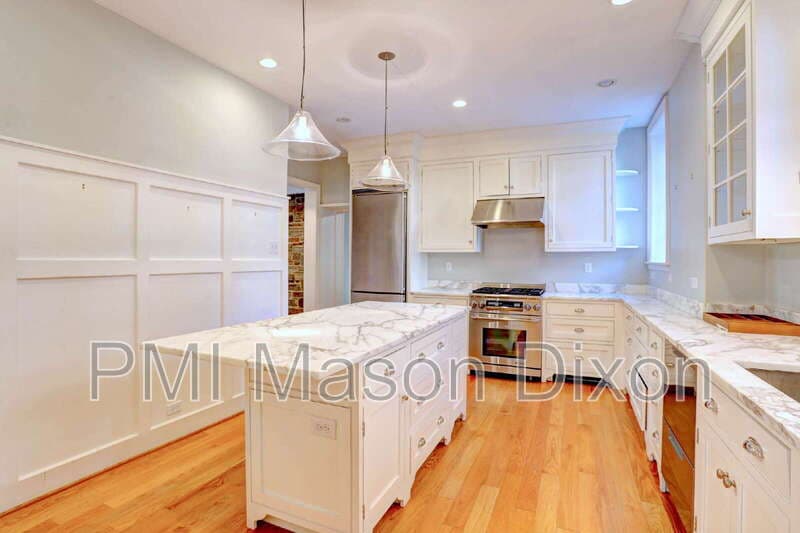 Baltimore House: 5304 Springlake Way