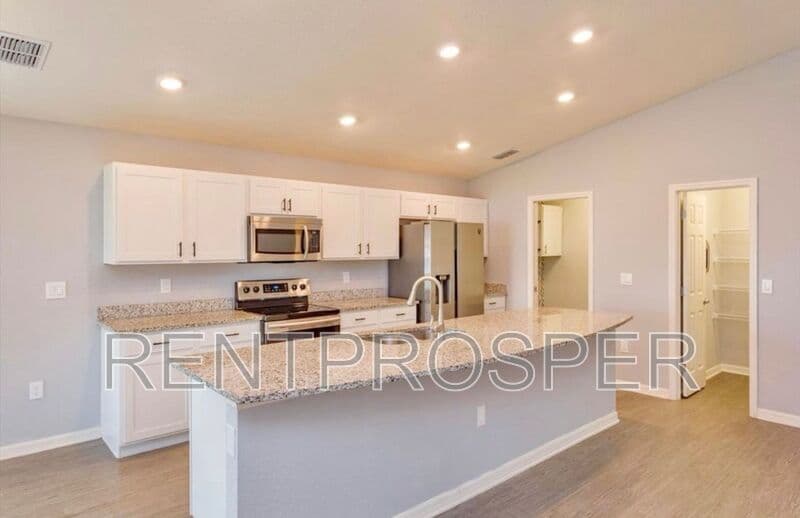 Haines City House: 4310 Swan Street