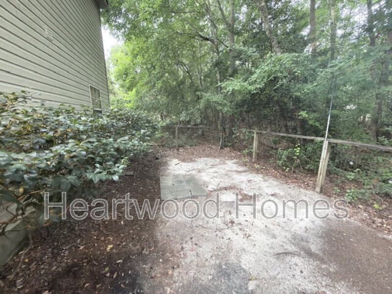 West Columbia House: 264 Orchard Hill Drive